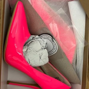 BRAND NEW PINK STILETOES . would be perfect for date night , costume! size 8.5
